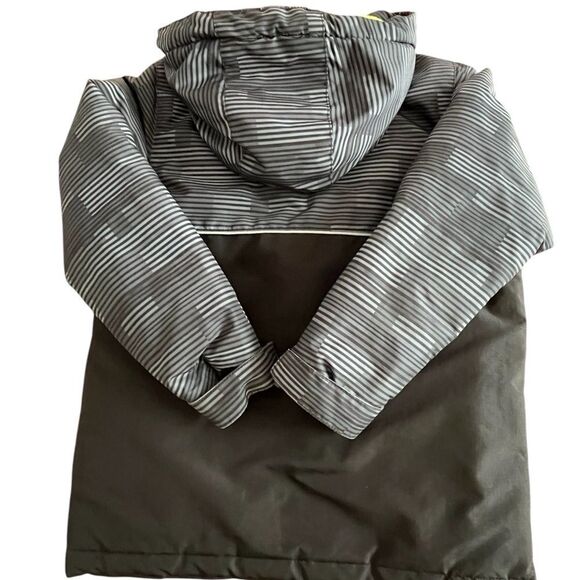 Place Kids Black and Green Hooded Jacket Size 7/8 - Picture 2 of 4